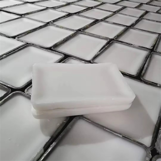 Low Melting Point Semi Refined Paraffin Wax